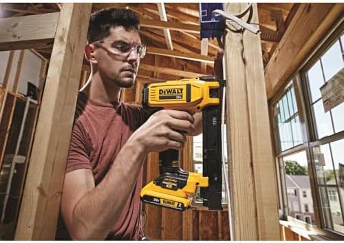DEWALT 20V MAX* Stapler Kit for Cables (DCN701D1)
