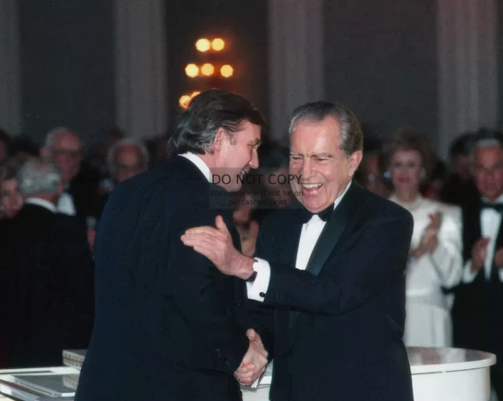 PRESIDENT DONALD TRUMP AND PRESIDENT RICHARD NIXON SHAKING HANDS 8X10 PHOTO